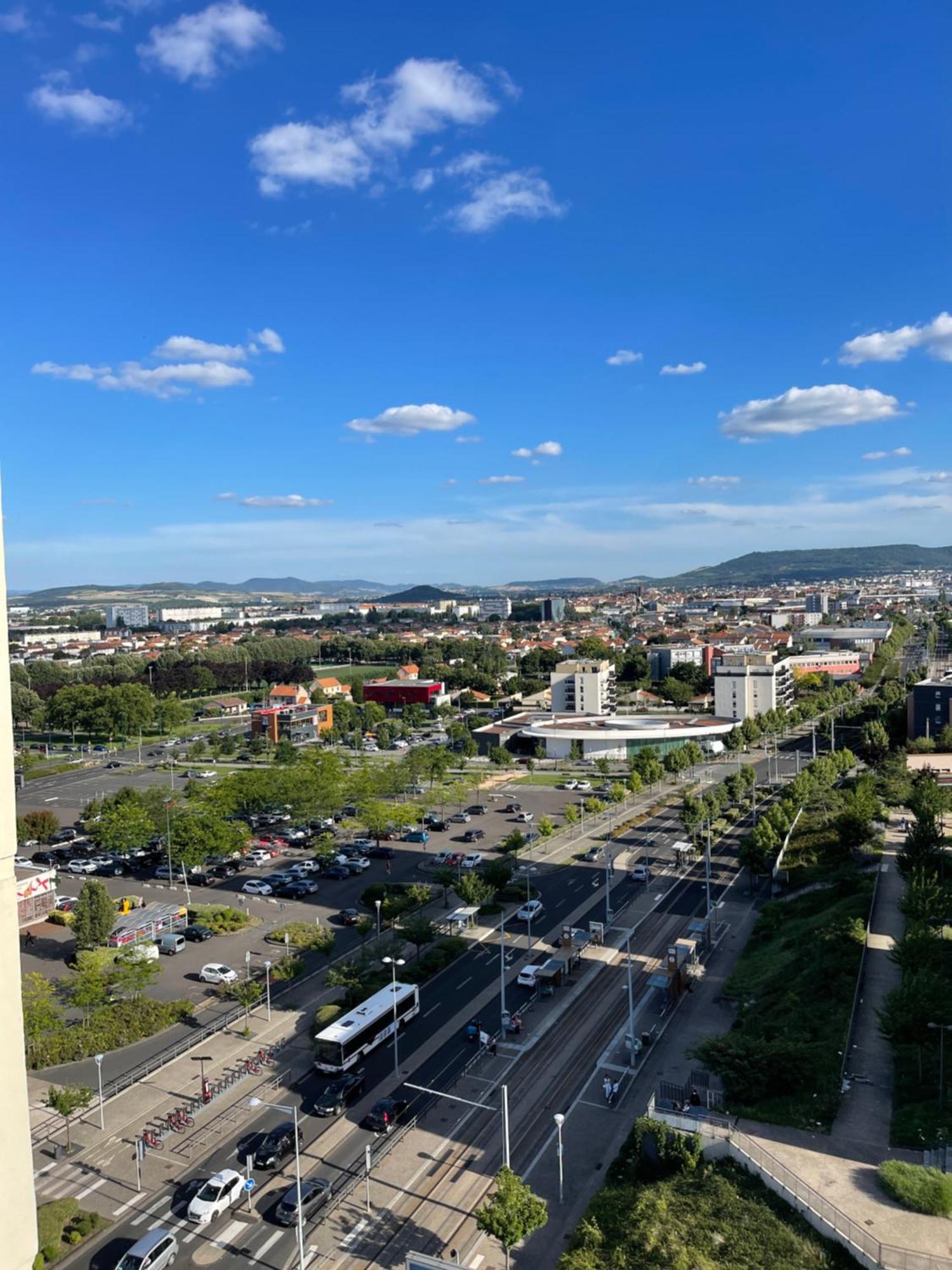 Les Meubles Les Domes Du Parc Lejlighed Clermont-Ferrand Eksteriør billede